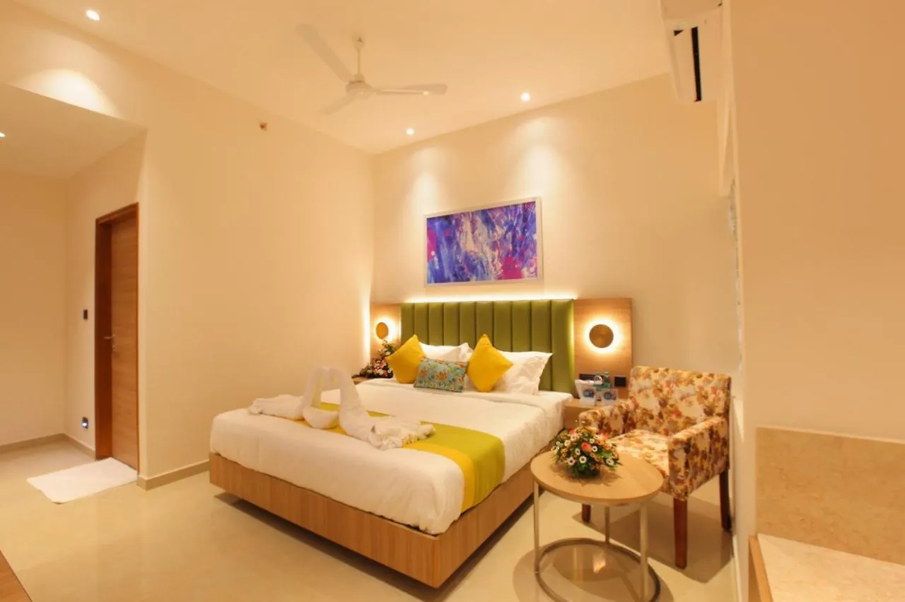 The Grand Ambassador Hotel Kottayam 3*,